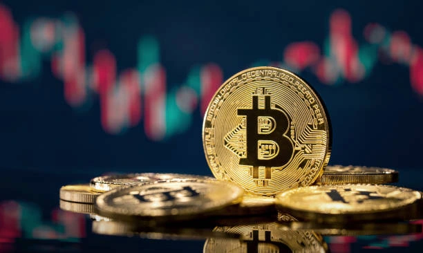 Miner Hashrate Slump & AI Infrastructure Shift Why Bitcoin’s Great Grid Migration Just Erased 13% of Network Compute